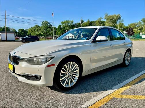 White 2014 BMW 328 i xDrive