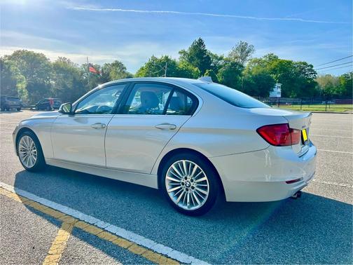 White 2014 BMW 328 i xDrive