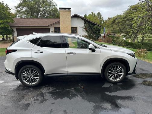 White 2024 Lexus NX 350 Luxury