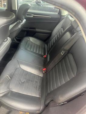 Red 2016 Ford Fusion SE