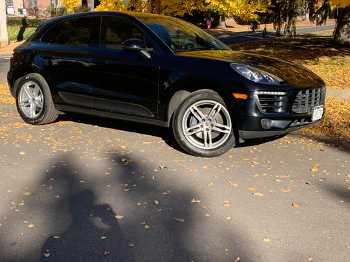 2017 Porsche Macan Macan