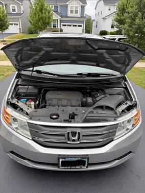 Silver 2013 Honda Odyssey EX-L