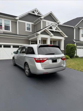 Silver 2013 Honda Odyssey EX-L