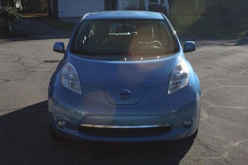 Blue 2012 Nissan Leaf SL