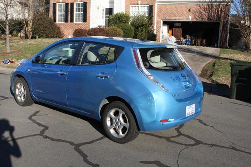 Blue 2012 Nissan Leaf SL
