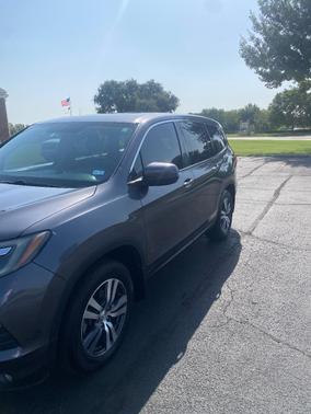 Gray 2017 Honda Pilot EX-L