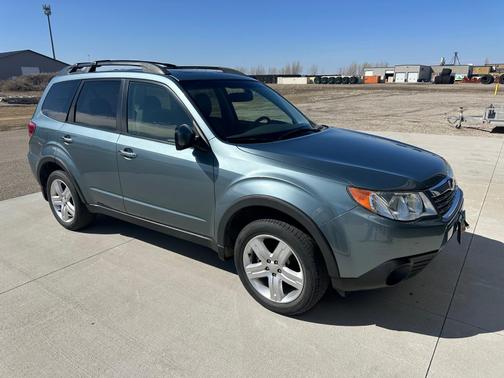 Blue 2010 Subaru Forester 2.5 X Limited