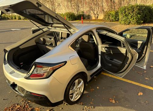 2017 Chevrolet Volt LT