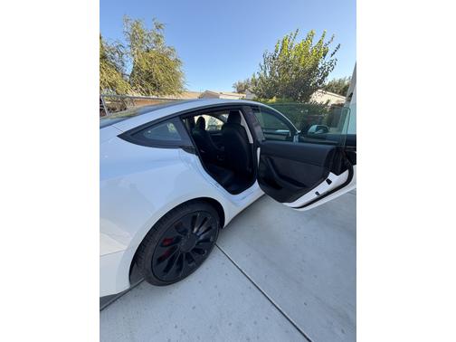 2023 Tesla Model 3 Performance