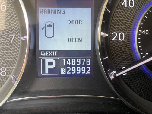 2011 INFINITI QX56 Base
