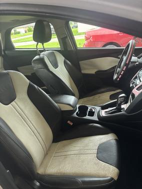 White 2012 Ford Focus Titanium