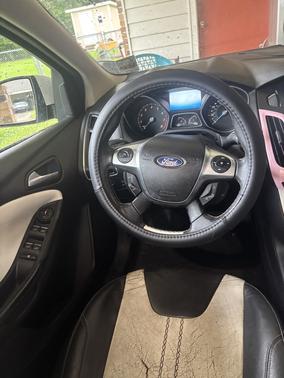 White 2012 Ford Focus Titanium