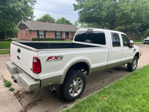White 2010 Ford F-350 King Ranch