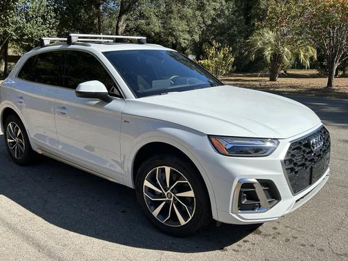 2022 Audi Q5 45 S line Premium Plus