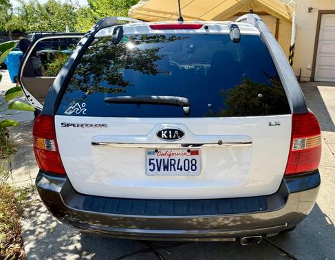 White 2007 Kia Sportage LX