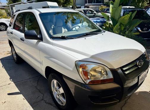 White 2007 Kia Sportage LX