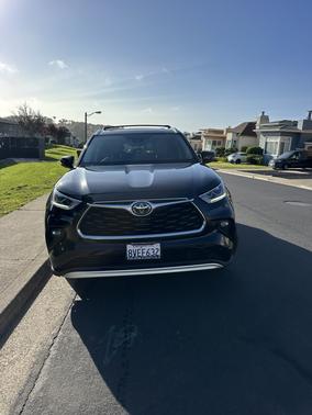 2021 Toyota Highlander Hybrid Limited