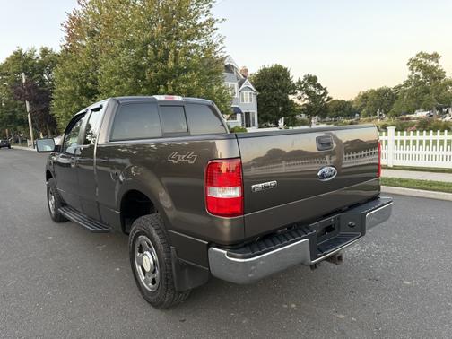 2005 Ford F-150 XLT