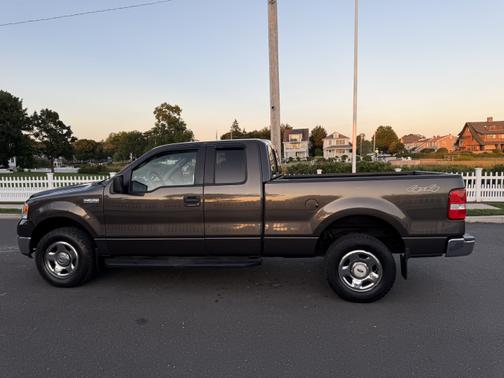 2005 Ford F-150 XLT
