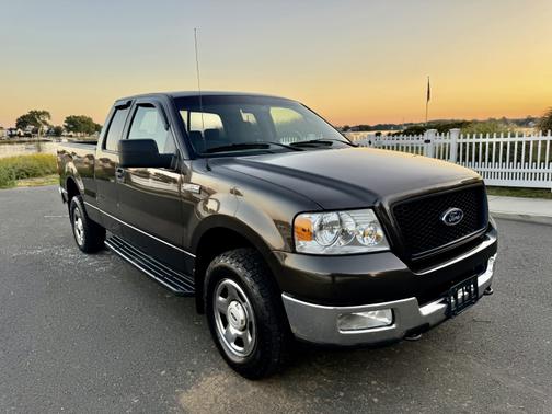 2005 Ford F-150 XLT
