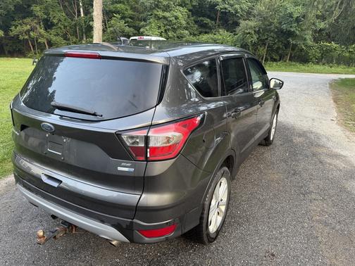 Gray 2017 Ford Escape SE
