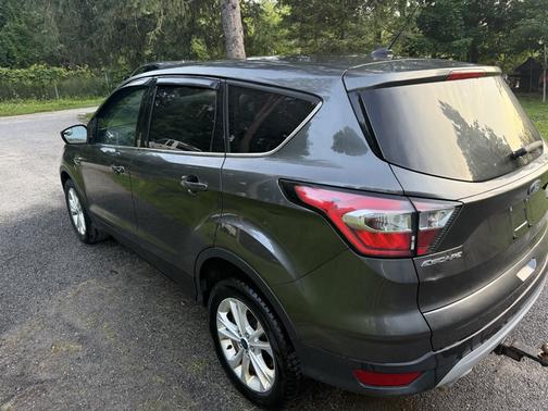 Gray 2017 Ford Escape SE