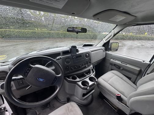 2013 Ford E250 Cargo