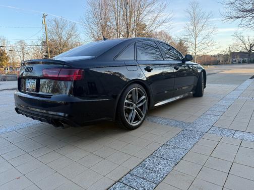 Black 2017 Audi S6 4.0T Prestige