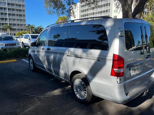 2023 Mercedes-Benz Metris Standard Roof