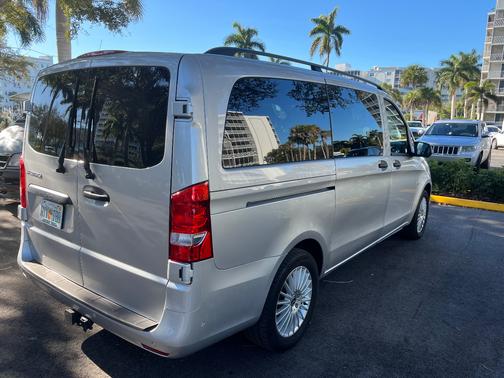 2023 Mercedes-Benz Metris Standard Roof