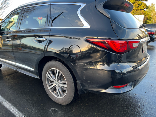 2017 INFINITI QX60 Base
