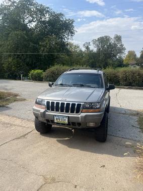2000 Jeep Grand Cherokee Laredo 4WD