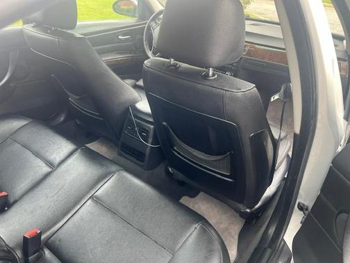 Silver 2007 BMW 335 i
