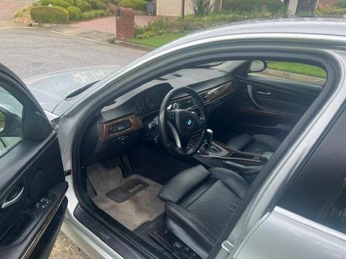 Silver 2007 BMW 335 i