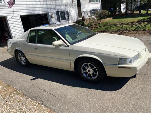 White 2002 Cadillac Eldorado Collector Series ETC