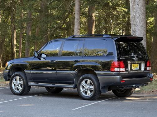 2006 Lexus LX 470 Base