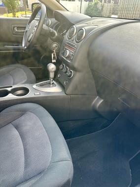 Blue 2013 Nissan Rogue S