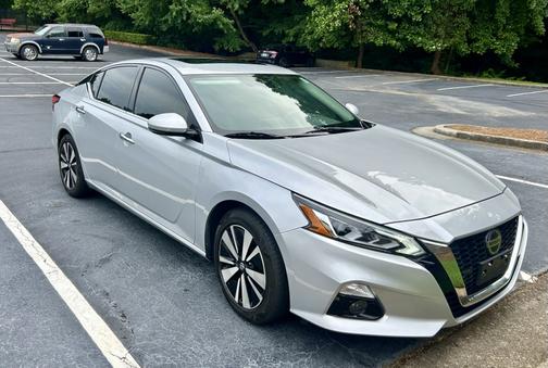 Silver 2019 Nissan Altima 2.5 SL