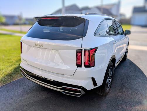 2023 Kia Sorento S
