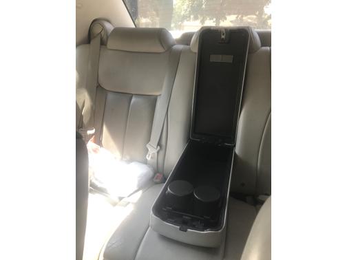 Photo 4 of 7 of 2006 Cadillac DTS Luxury