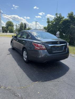 Gray 2013 Nissan Altima 2.5 S