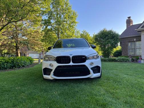 White 2018 BMW X5 M Base