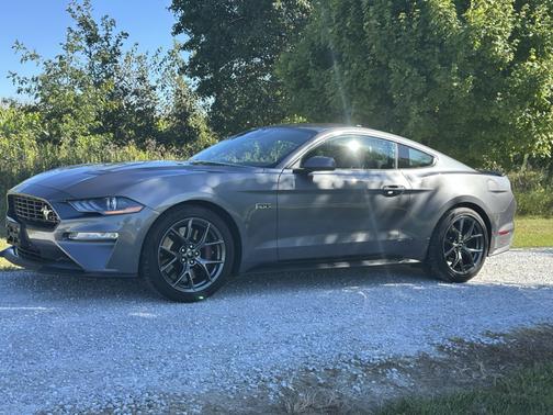 2021 Ford Mustang EcoBoost