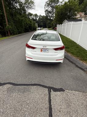 2017 Hyundai ELANTRA Limited
