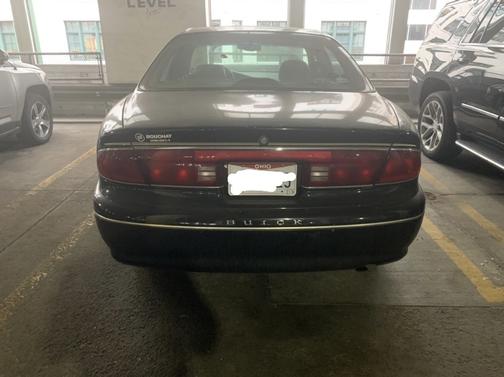 Photo 3 of 7 of 1999 Buick Century Limited