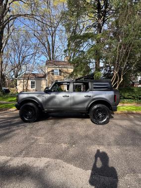 Gray 2022 Ford Bronco Wildtrak Advanced