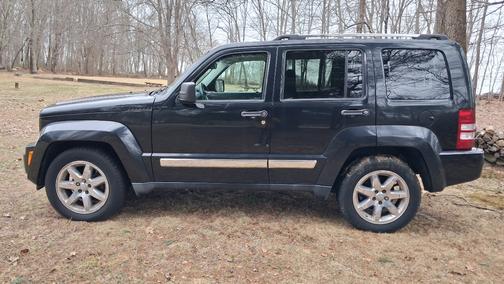 Black 2009 Jeep Liberty Limited Edition