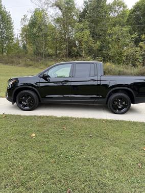 Black 2025 Honda Ridgeline Black Edition