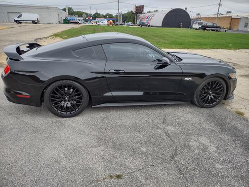 2017 Ford Mustang GT