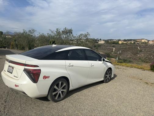 2017 Toyota Mirai Base
